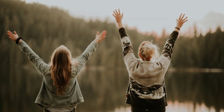 Seis claves para ser feliz, según la Universidad de Harvard