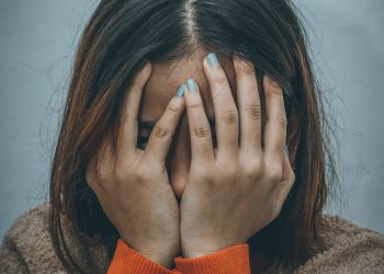 Las Fases del Duelo: Cómo Afrontar la Pérdida de un Ser Querido